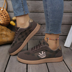 Round Toe Lace Up Sneakers