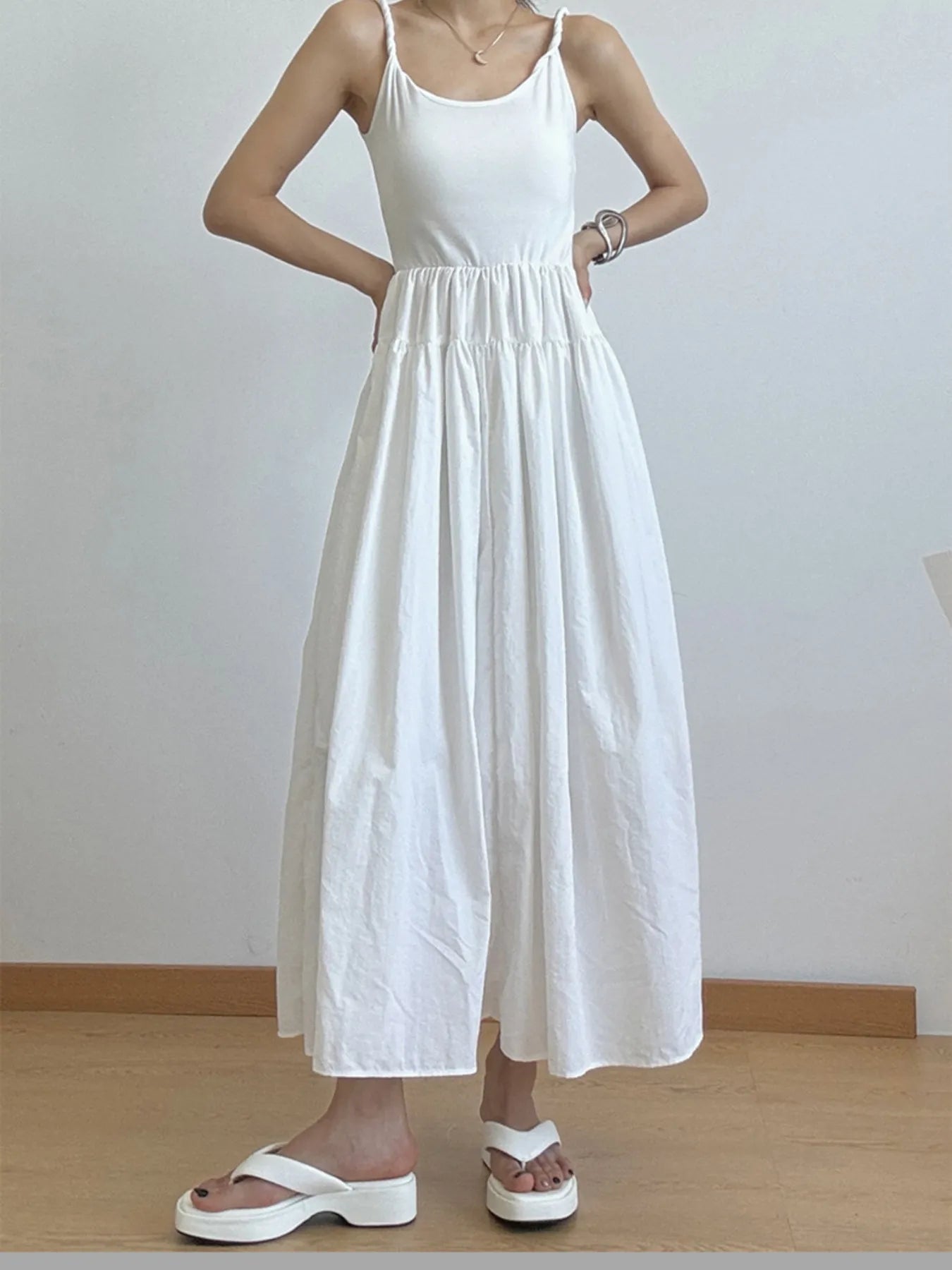Casual Scoop Neck Cami Dress