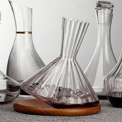 Handcrafted Crystal Decanter with Wooden Base – 45 oz Capacity for Enhanced Wine Experience