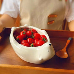 Sculptural Polar Bear Ceramic Dish with Ivory Glaze – Unique Decorative Centerpiece for Fruits and Desserts