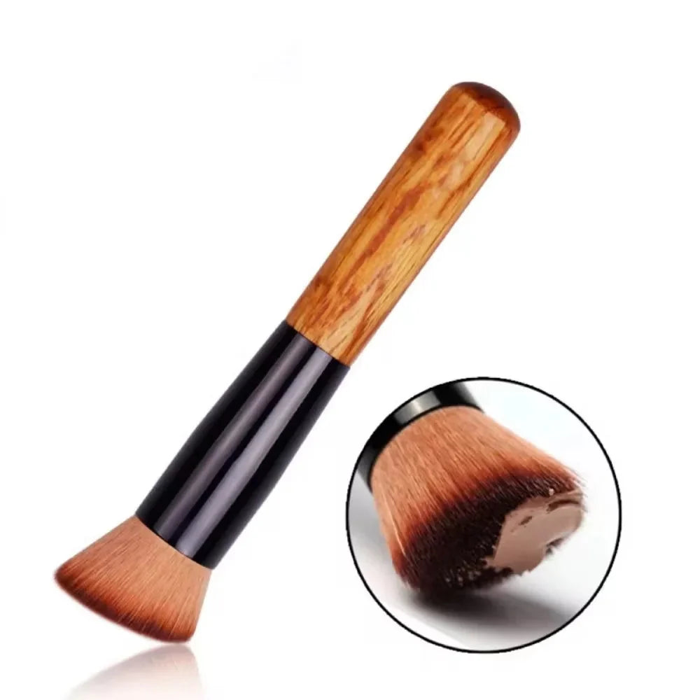 Flat-top kabuki foundation brush