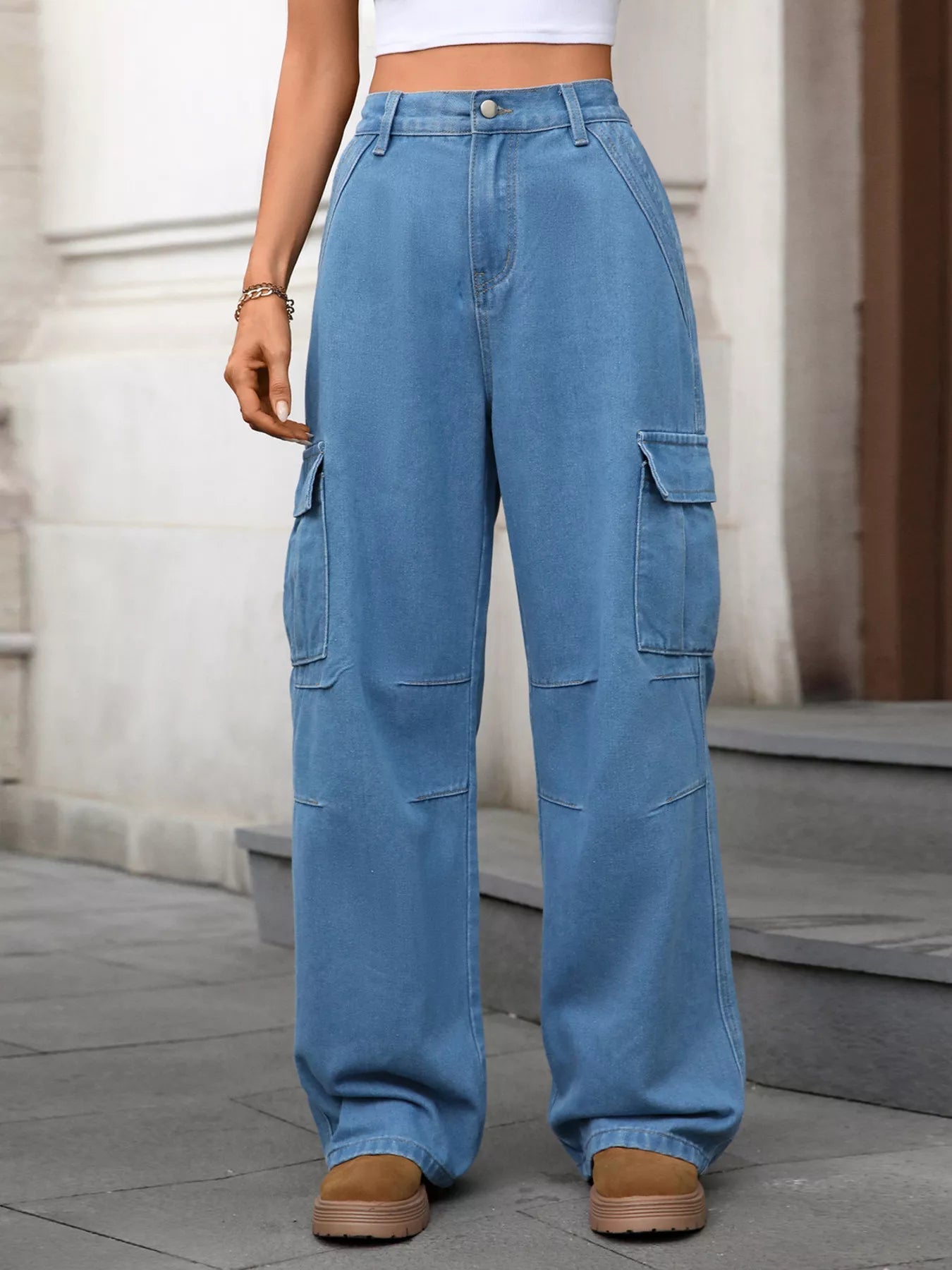 Relaxed Fit Cargo Jeans 