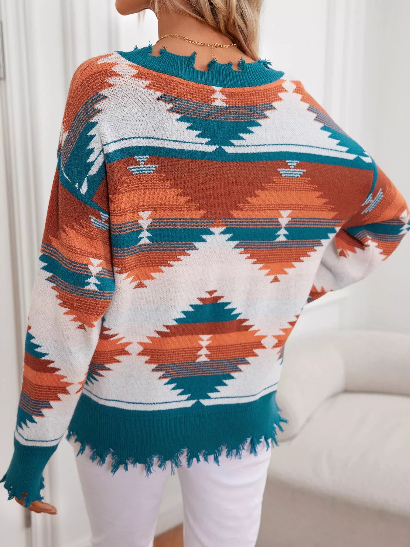Geometric Frayed Hem V-Neck Long Sleeve Sweater 