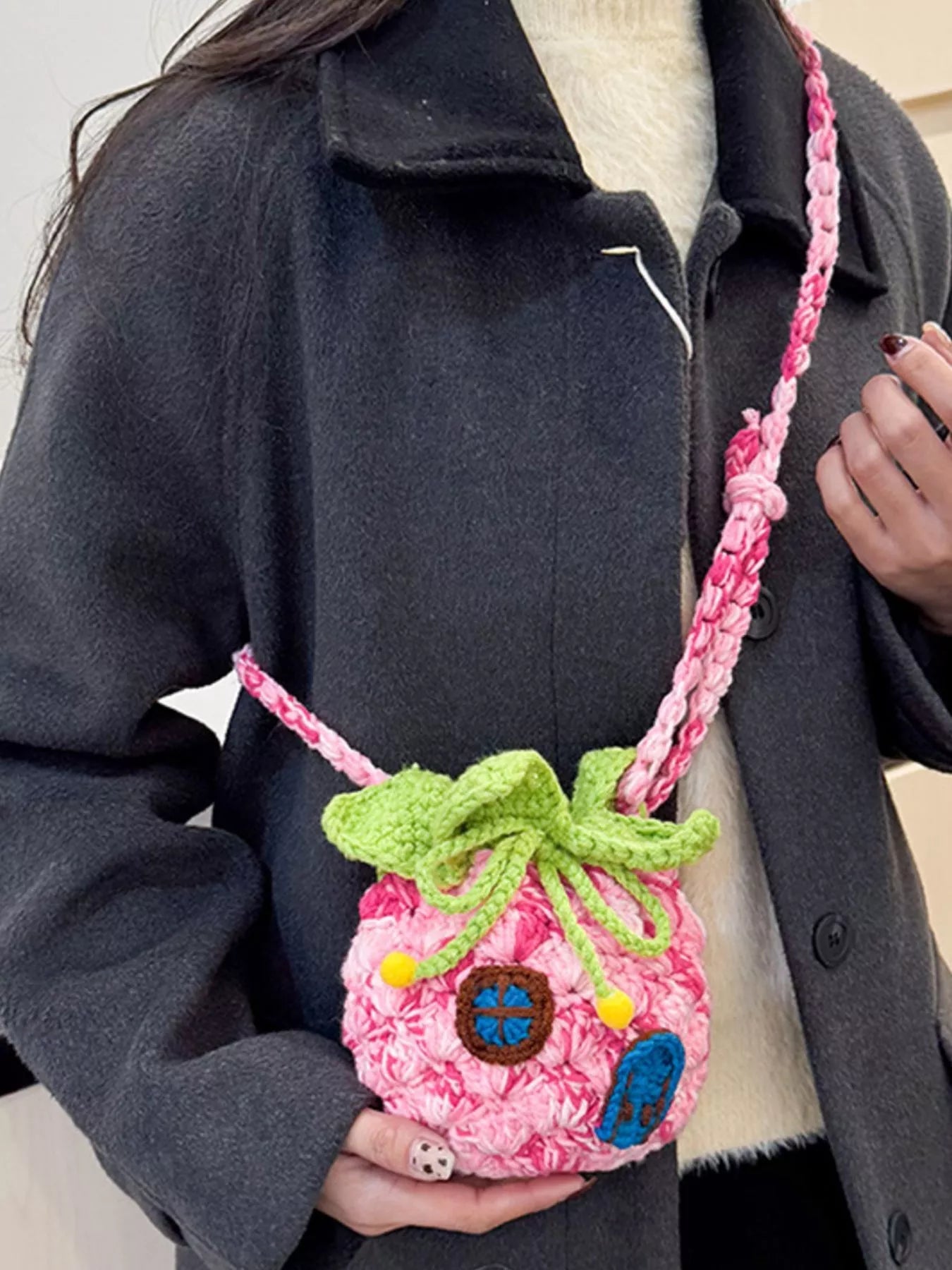 Pineapple Shaped Knitted Crossbody Bag 