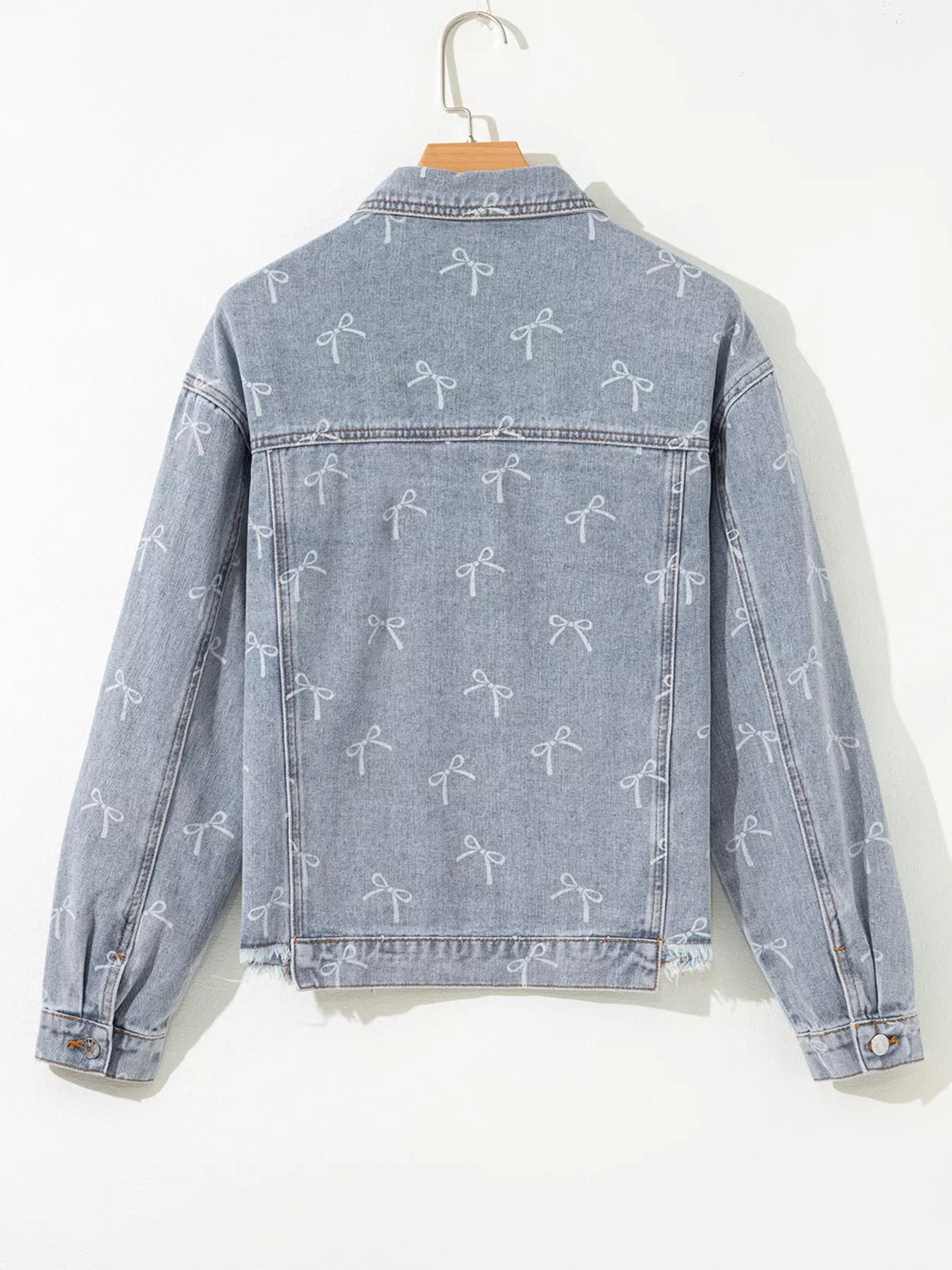 Bow Knot Print Light Wash Raw Hem Denim Jacket 