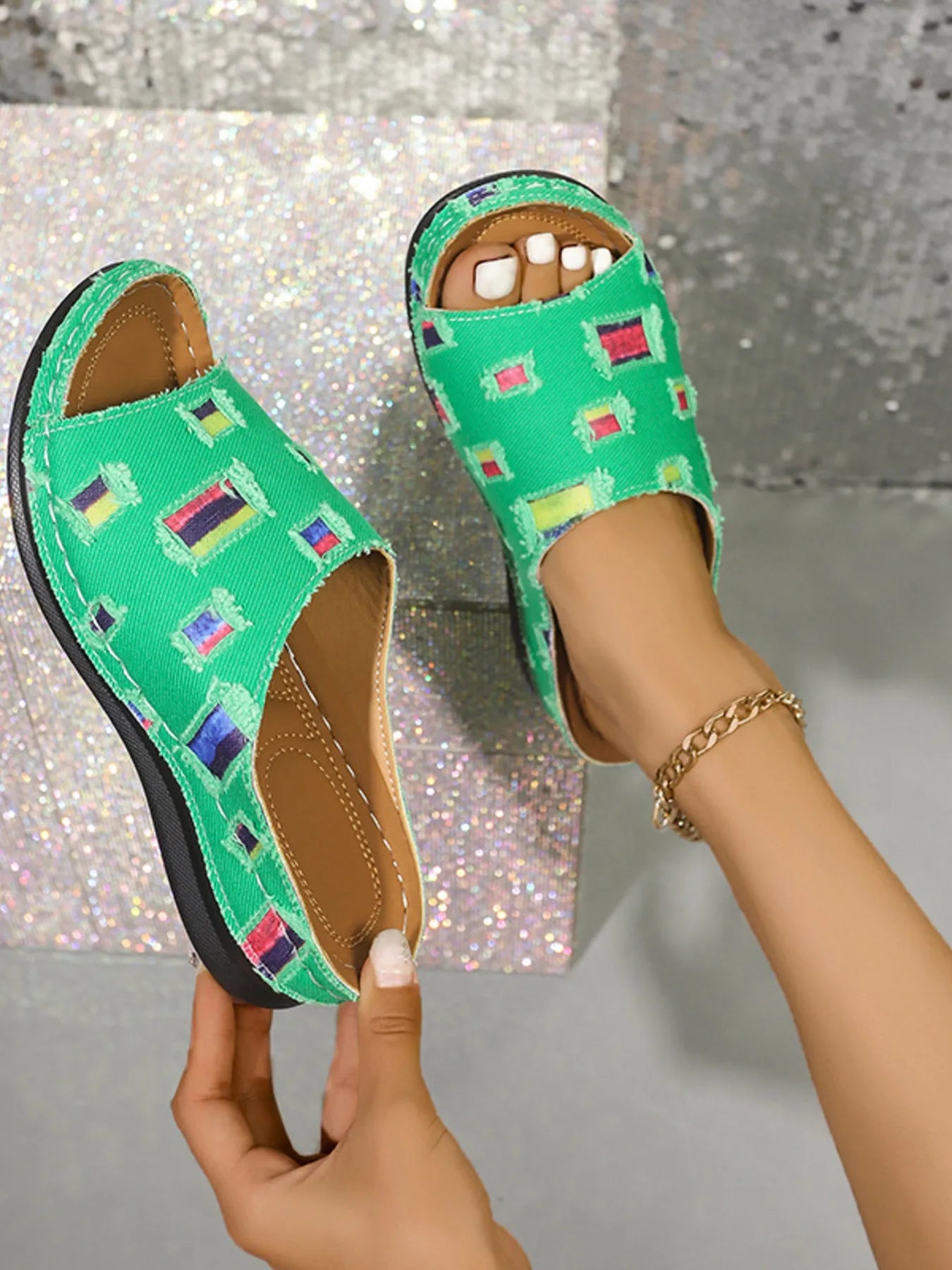 Hollow Out Comfort Sandals 