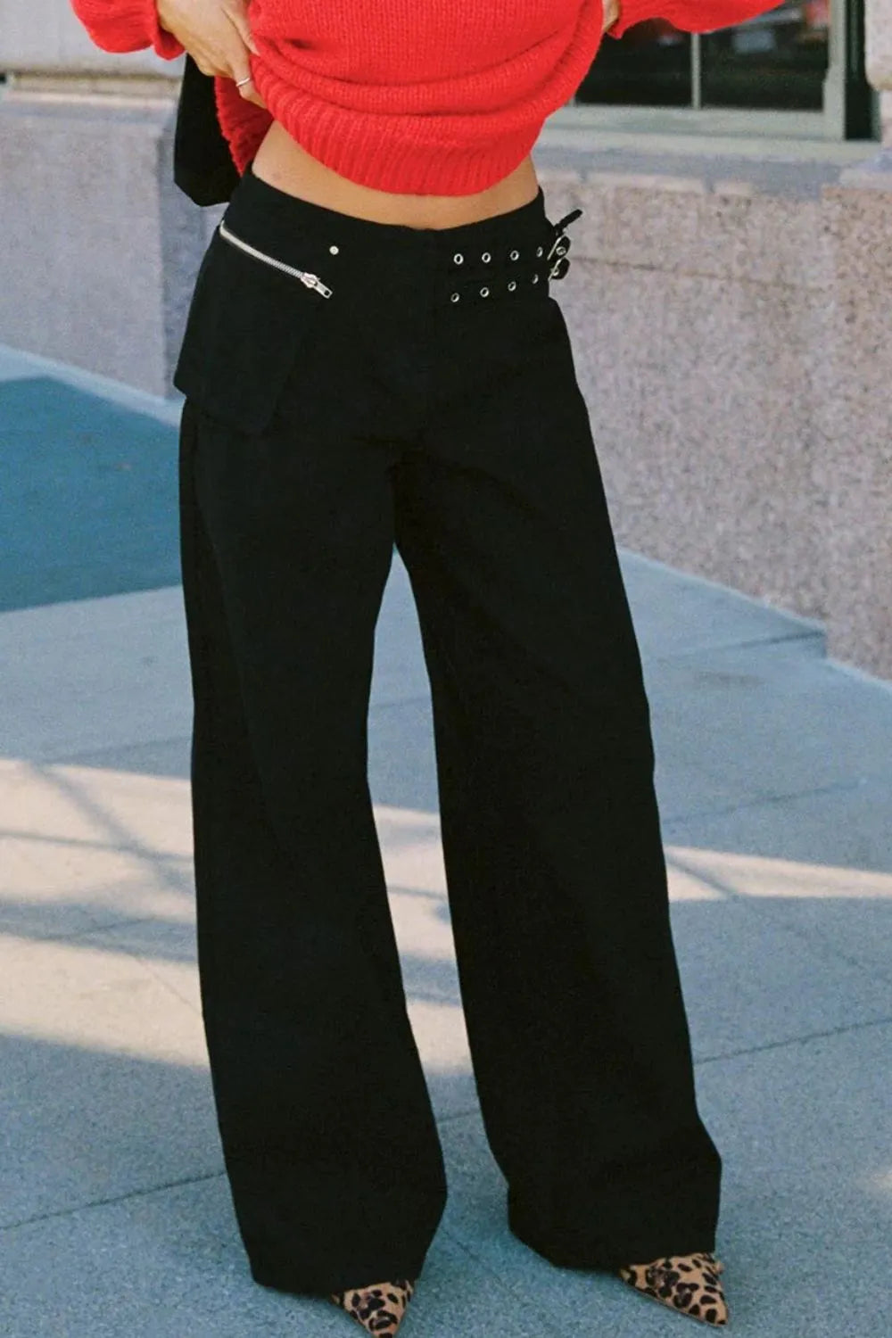 Wide Leg Jeans with Pockets 