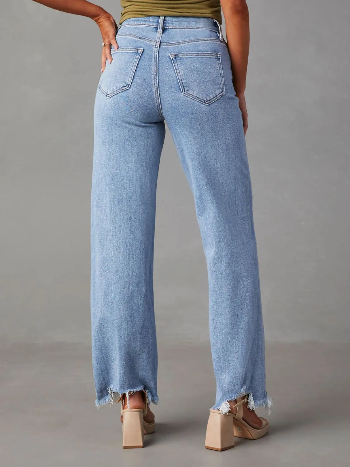 Raw Hem Loose Fit Jeans 