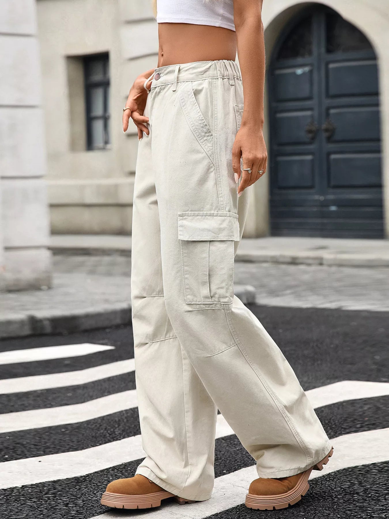 Relaxed Fit Cargo Jeans 