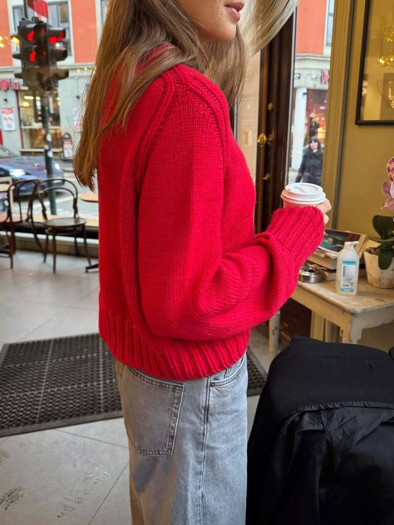 Ribbed Round Neck Sweater 