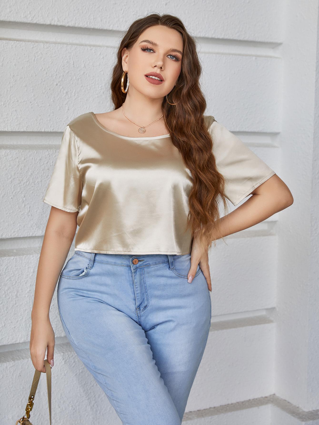 Plus Size Short Sleeve Tie Back Blouse 