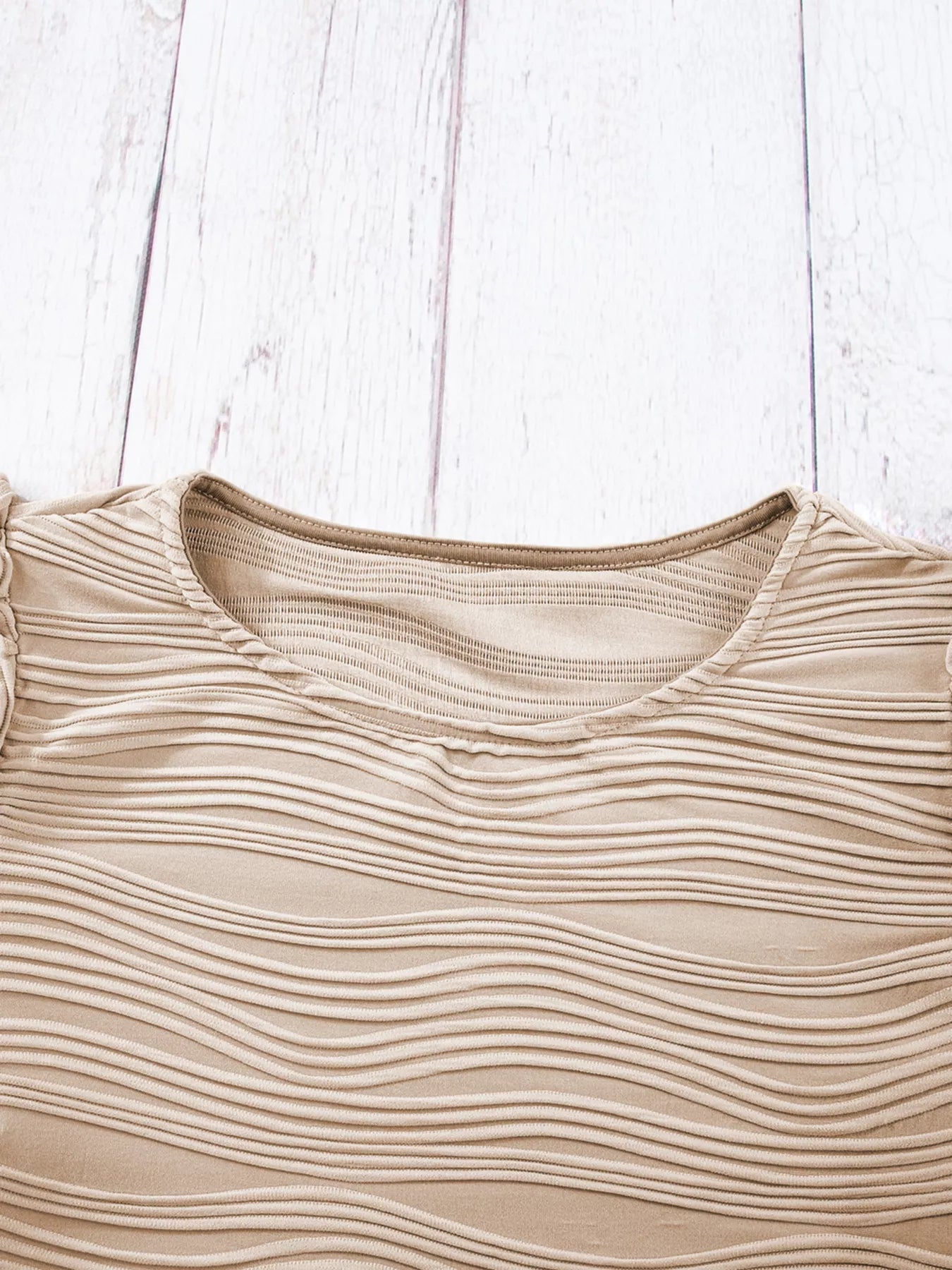 Casual Wavy Textured Ruffle Sleeve Top 