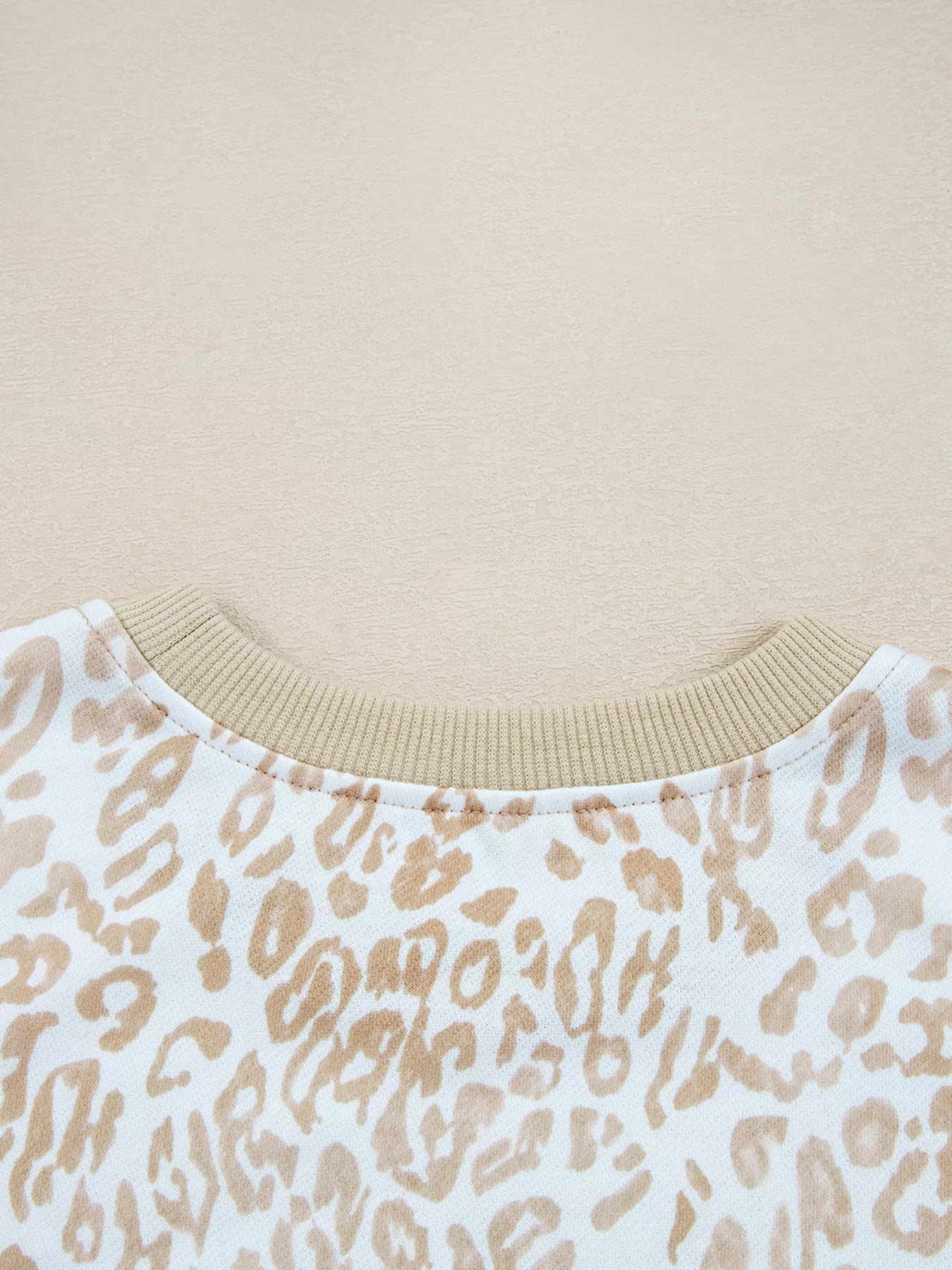 Leopard Ruffle Detail Ribbed Trim Round Neck Sweatshirt 