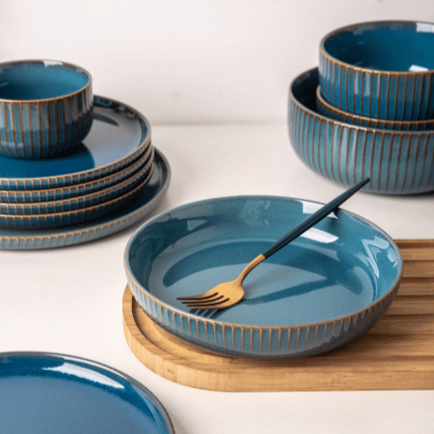 12-Piece Ceramic Dinnerware Set with Unique Hand-Stained Finish – Elegant and Durable 
