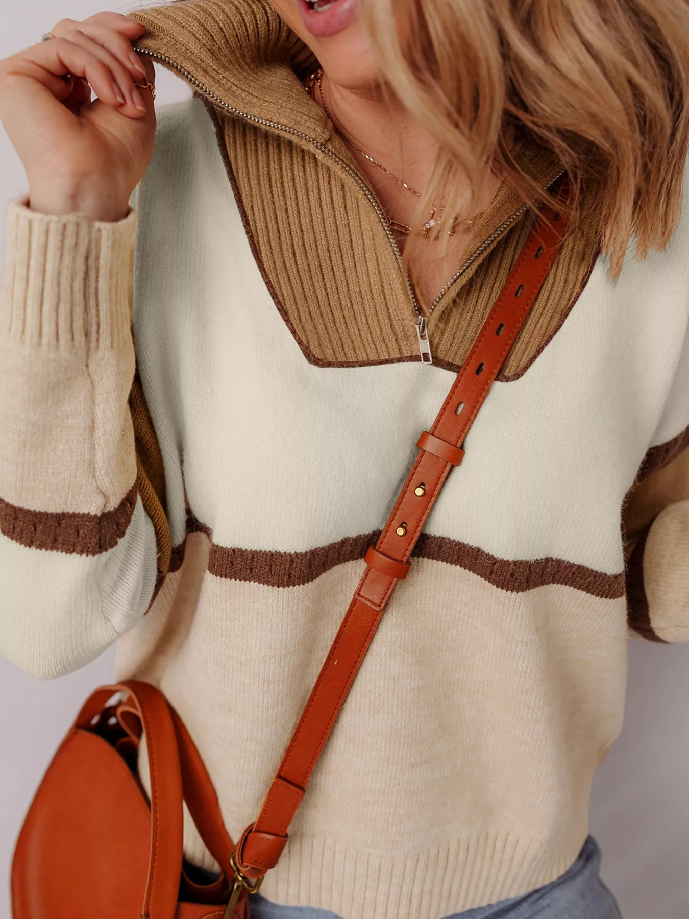 Color Block Zipped Collared Sweater 