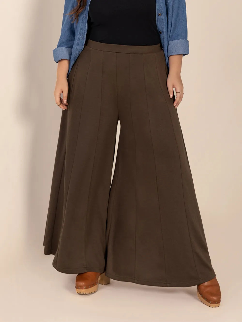 Plus Size Wide Leg Pants with Pockets 