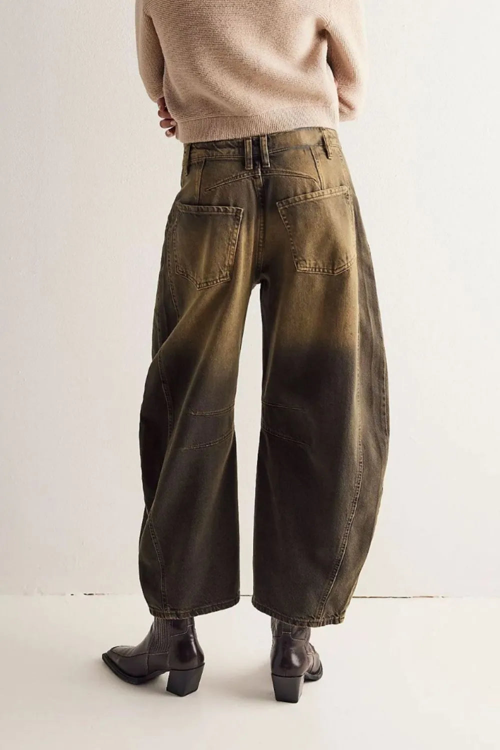 Wide Leg Jeans with Pockets 