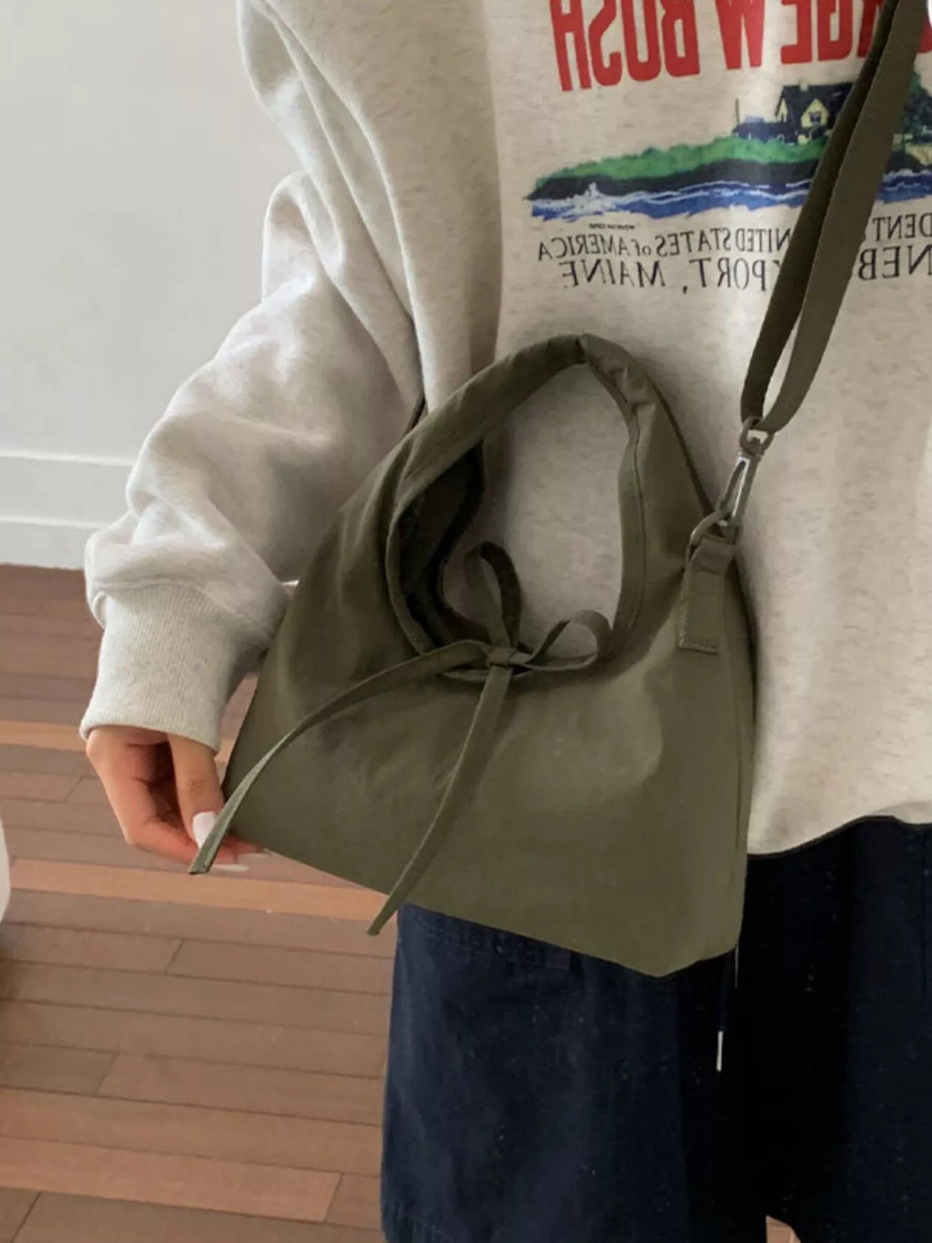 Casual Lightweight Solid Color Crossbody Bag 