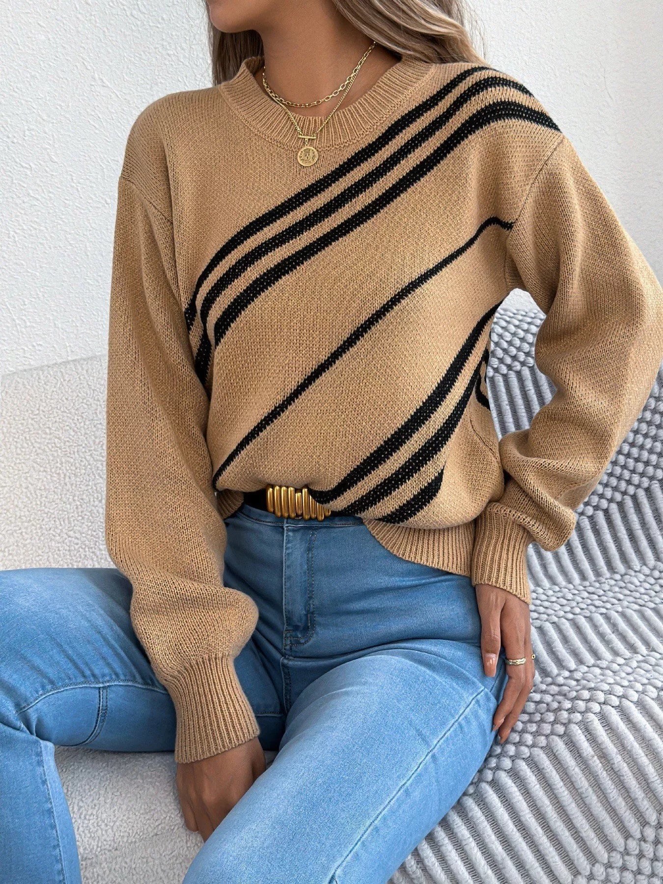 Striped Pattern Casual Round Neck Sweater 
