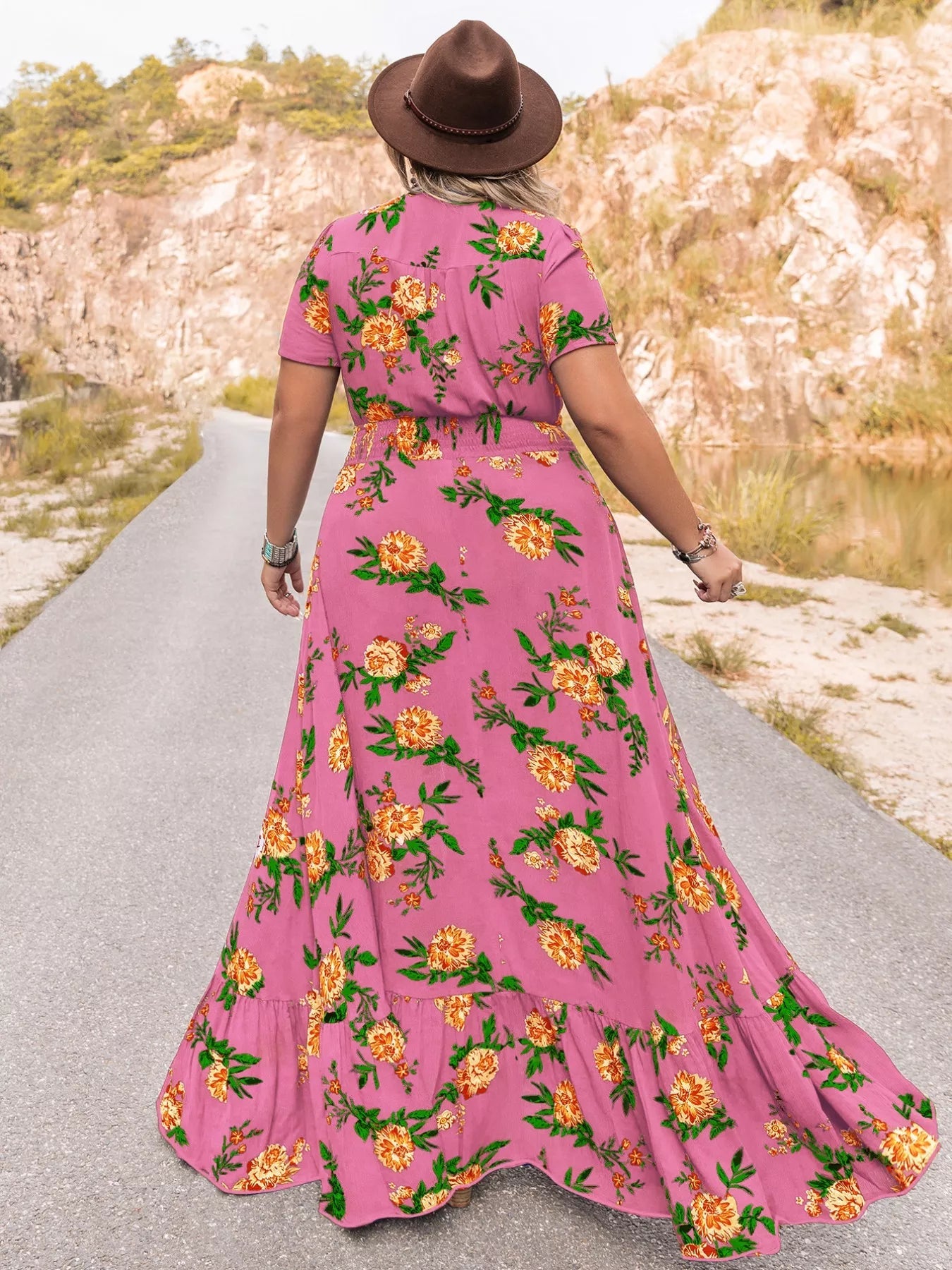 Plus Size Floral V-Neck Short Sleeve Maxi Dress 