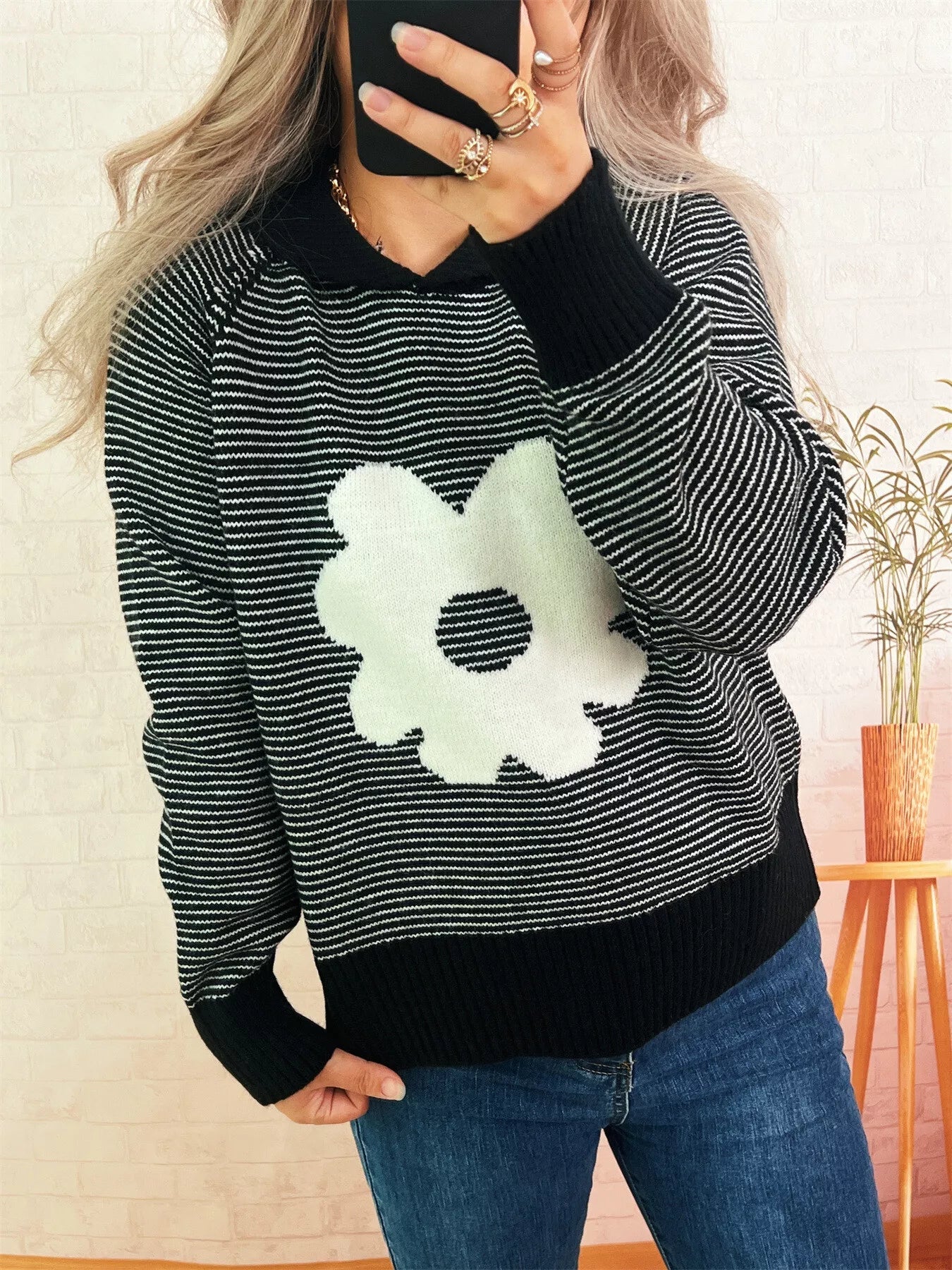 Striped Flower Raglan Sleeve Sweater 
