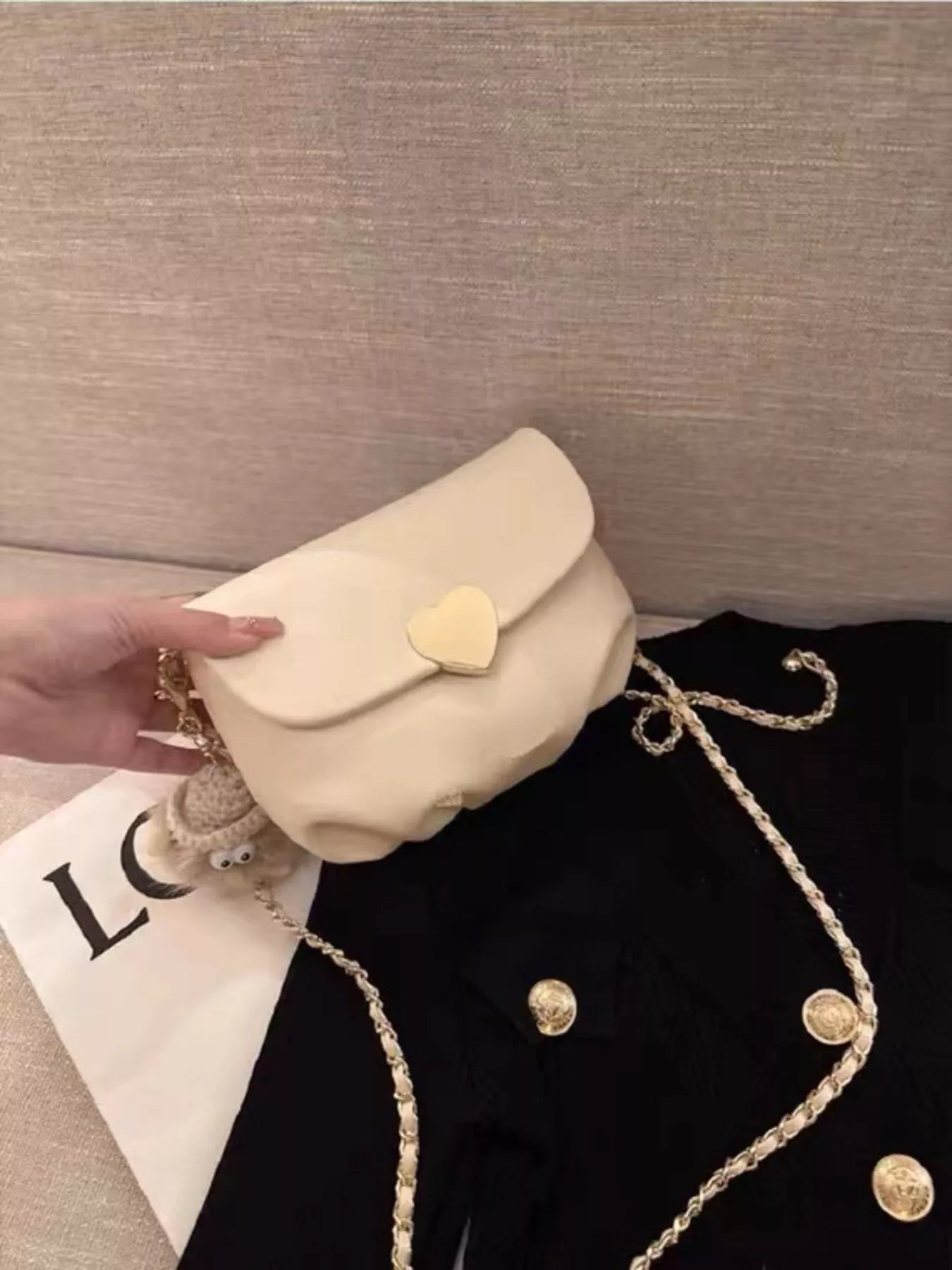 Heart Buckle Chain Crossbody Bag 