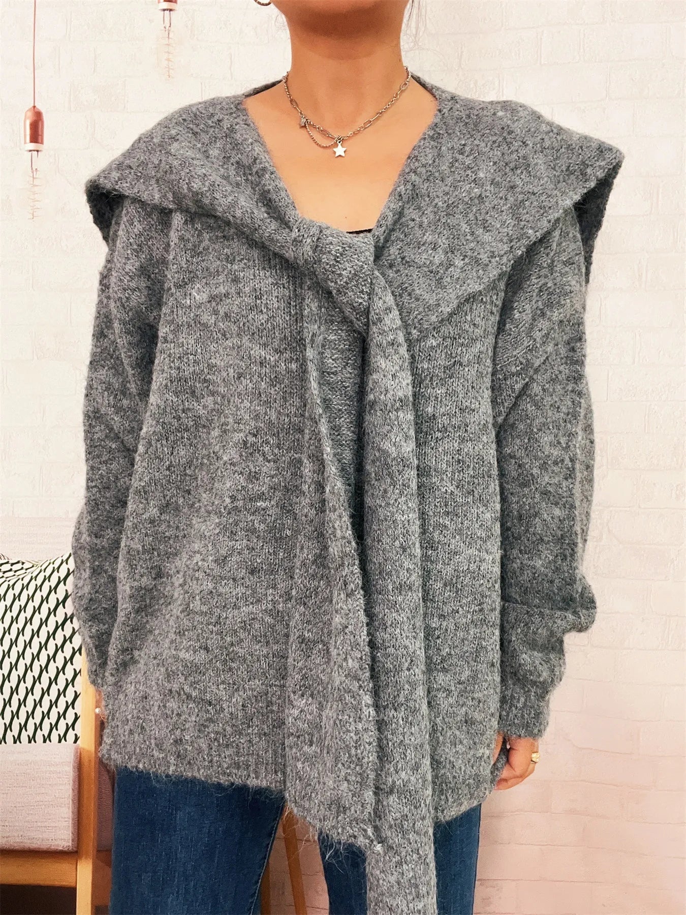 Ribbed Hem V-Neck Sweater with Shawl 