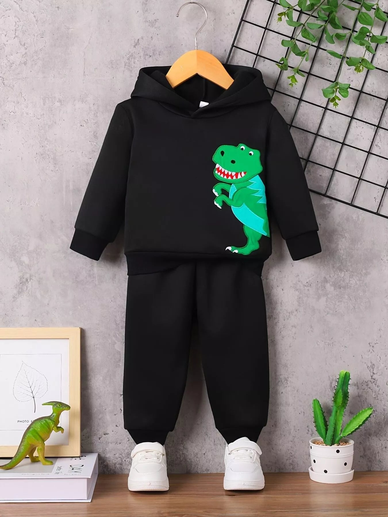 Children's Dinosaur Graphic Hoodie & Pants Set 