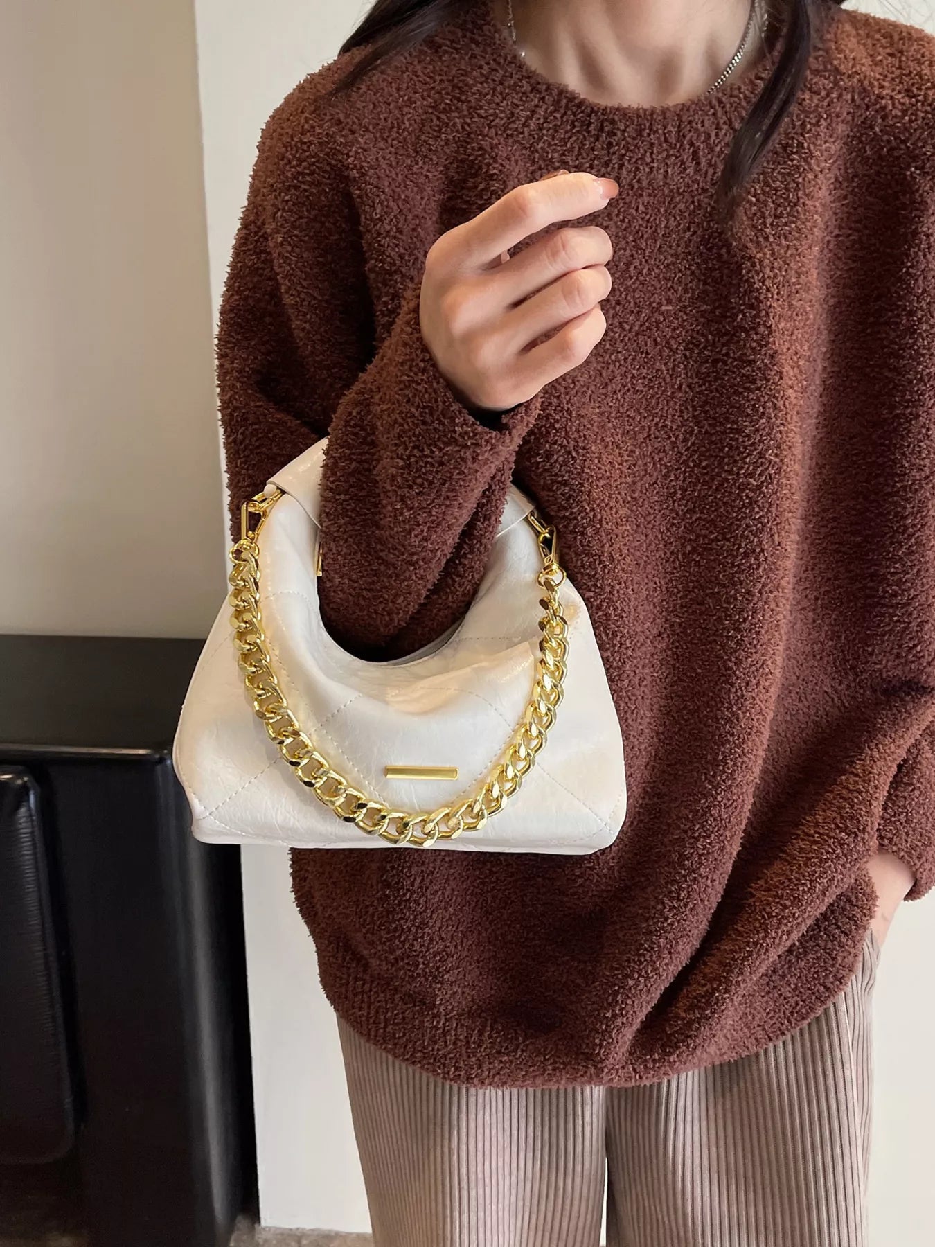 Chain Decor Leather Bag 