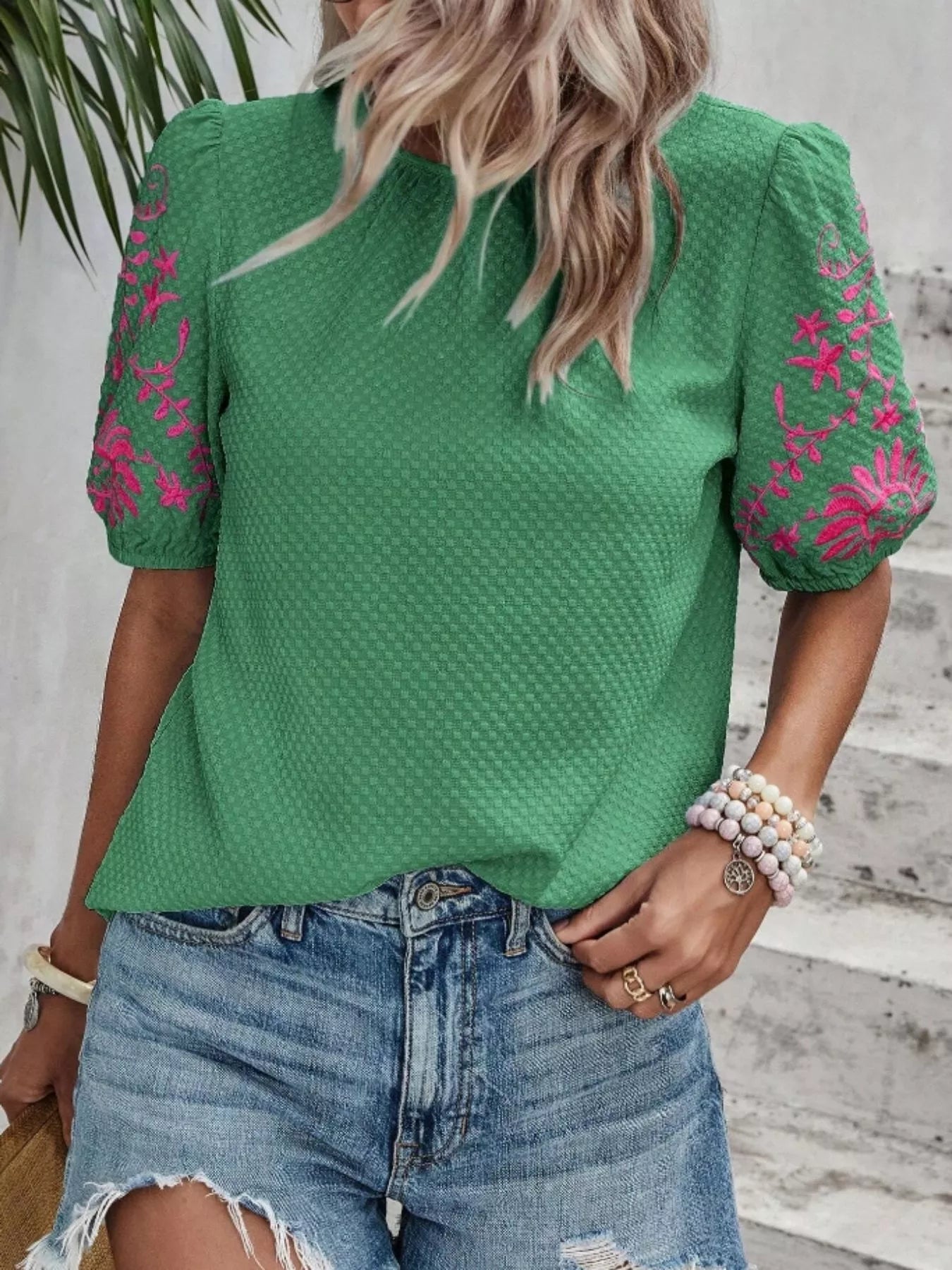 Embroidered Puff Sleeve Blouse 