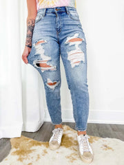 Distressed Skinny Jeans 