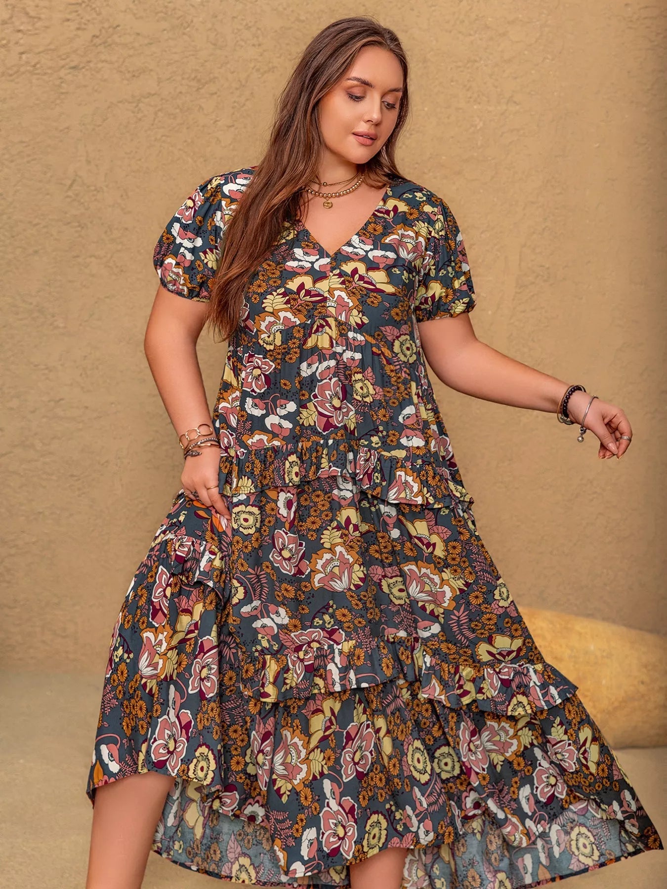 Plus Size V-Neck Short Sleeve Midi Dress 