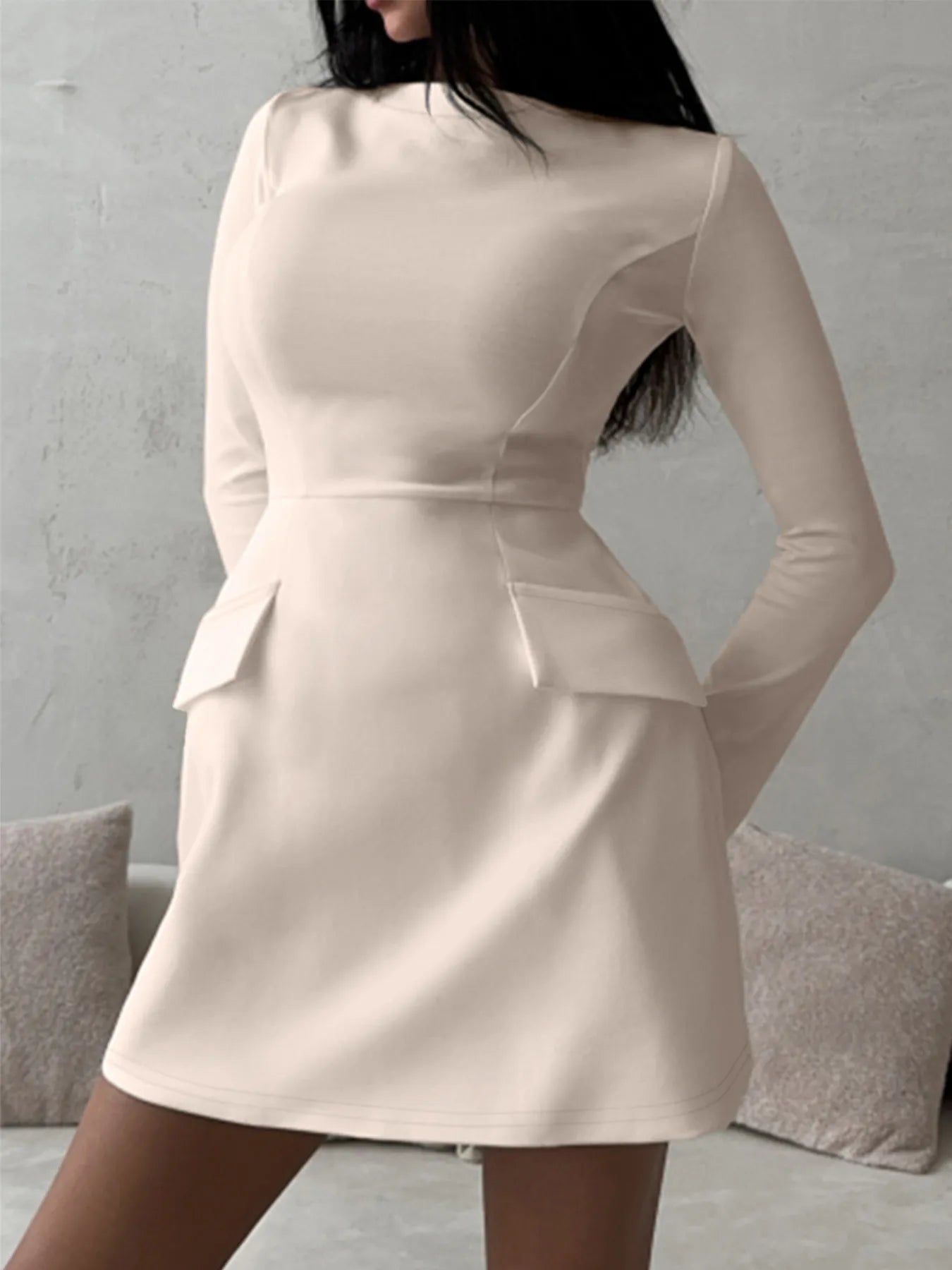 Long Sleeve Bodycon Mini Dress with Pockets 