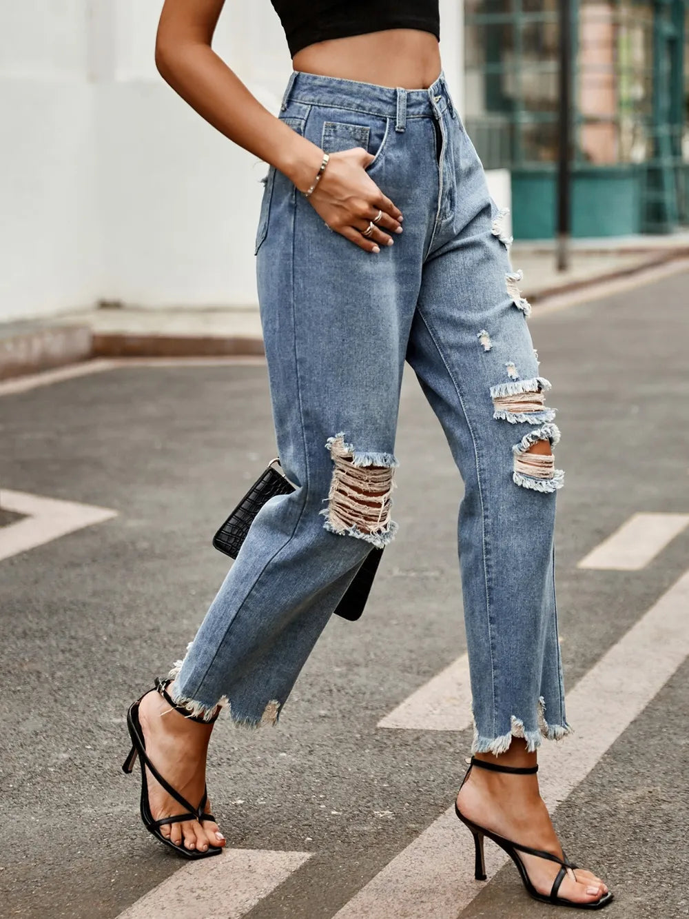 Distressed Raw Hem Jeans with Pockets 