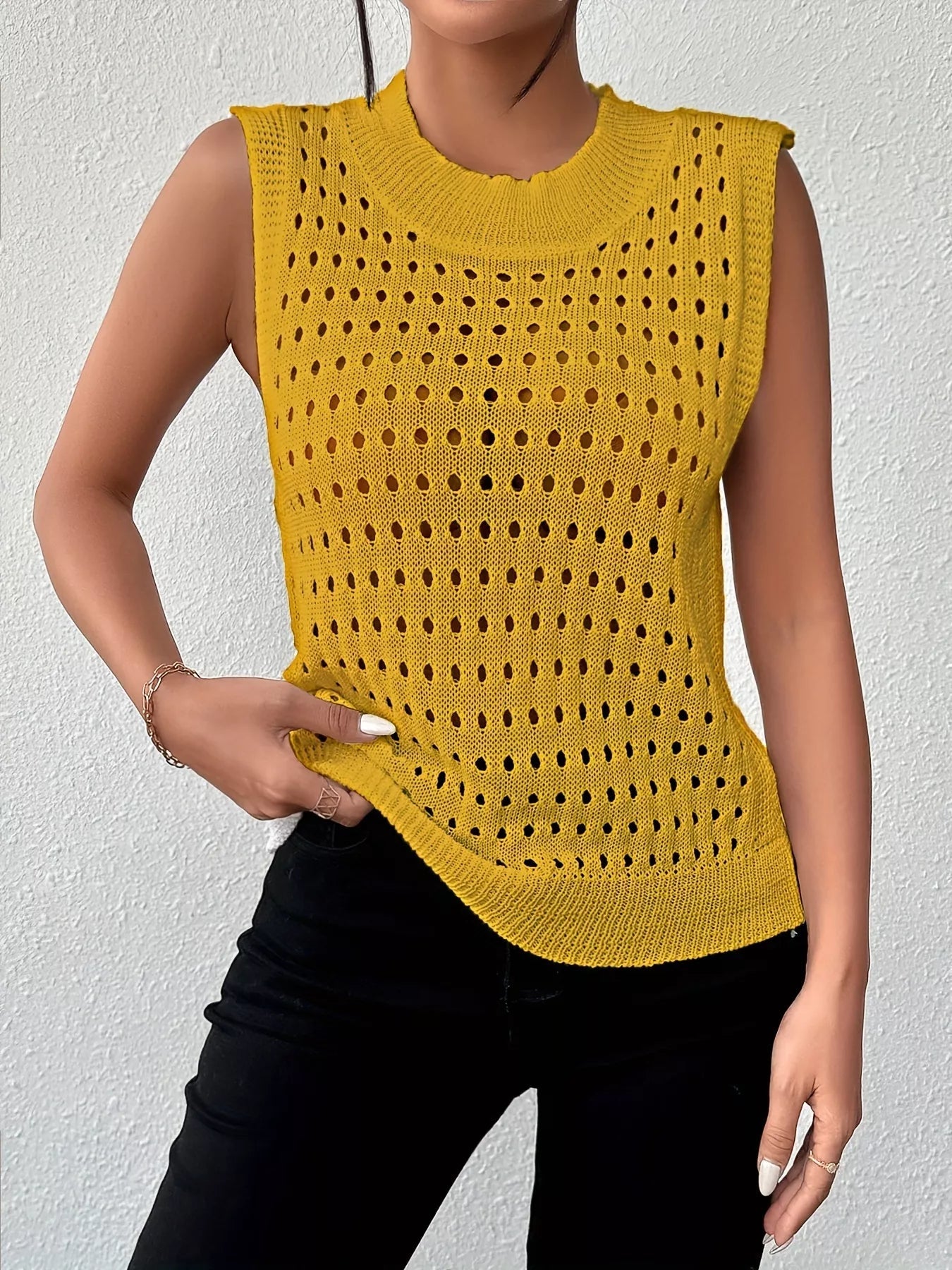 Hollow Out Round Neck Knit Tank 