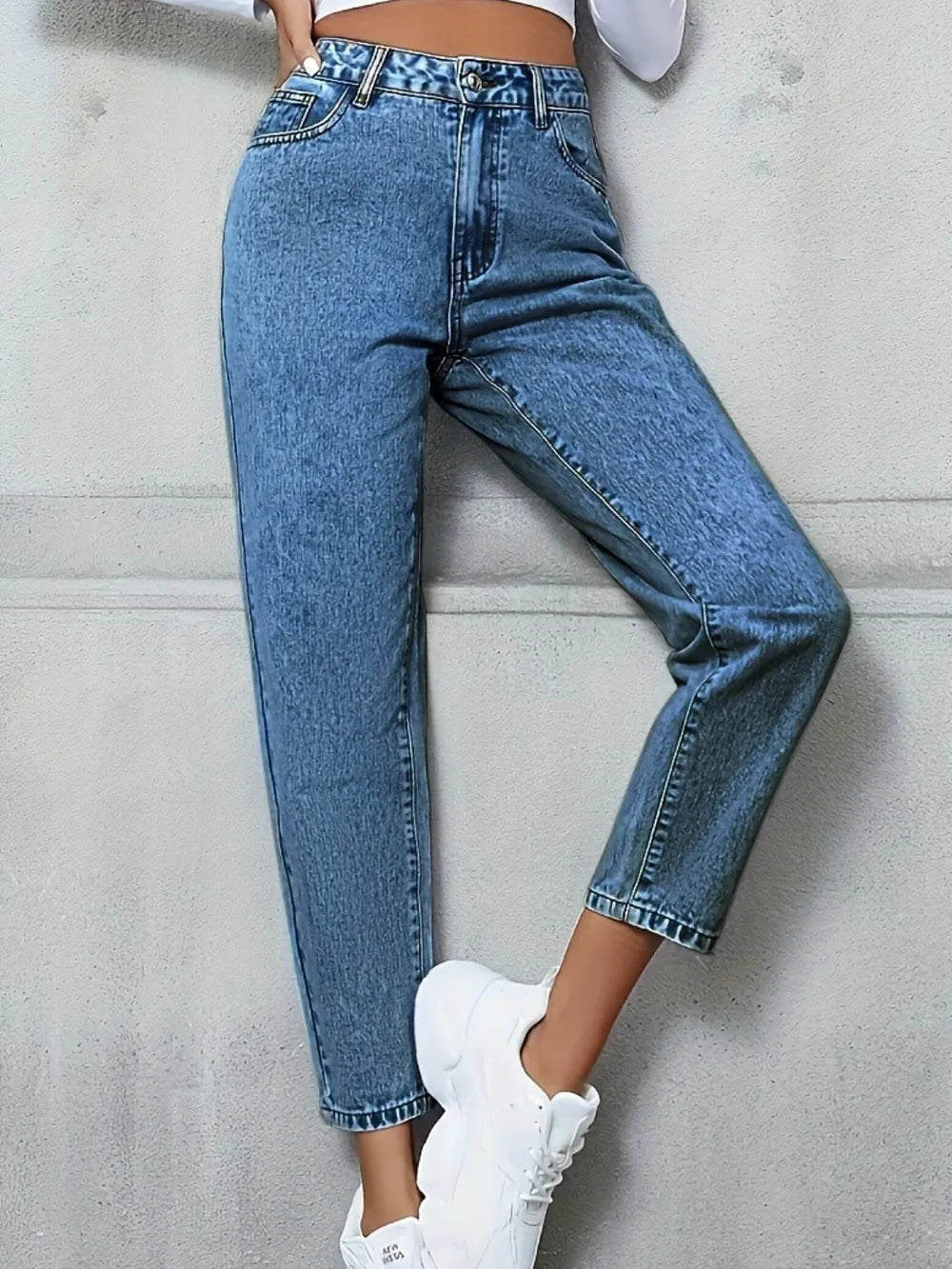 Pocketed Straight Leg Jeans 