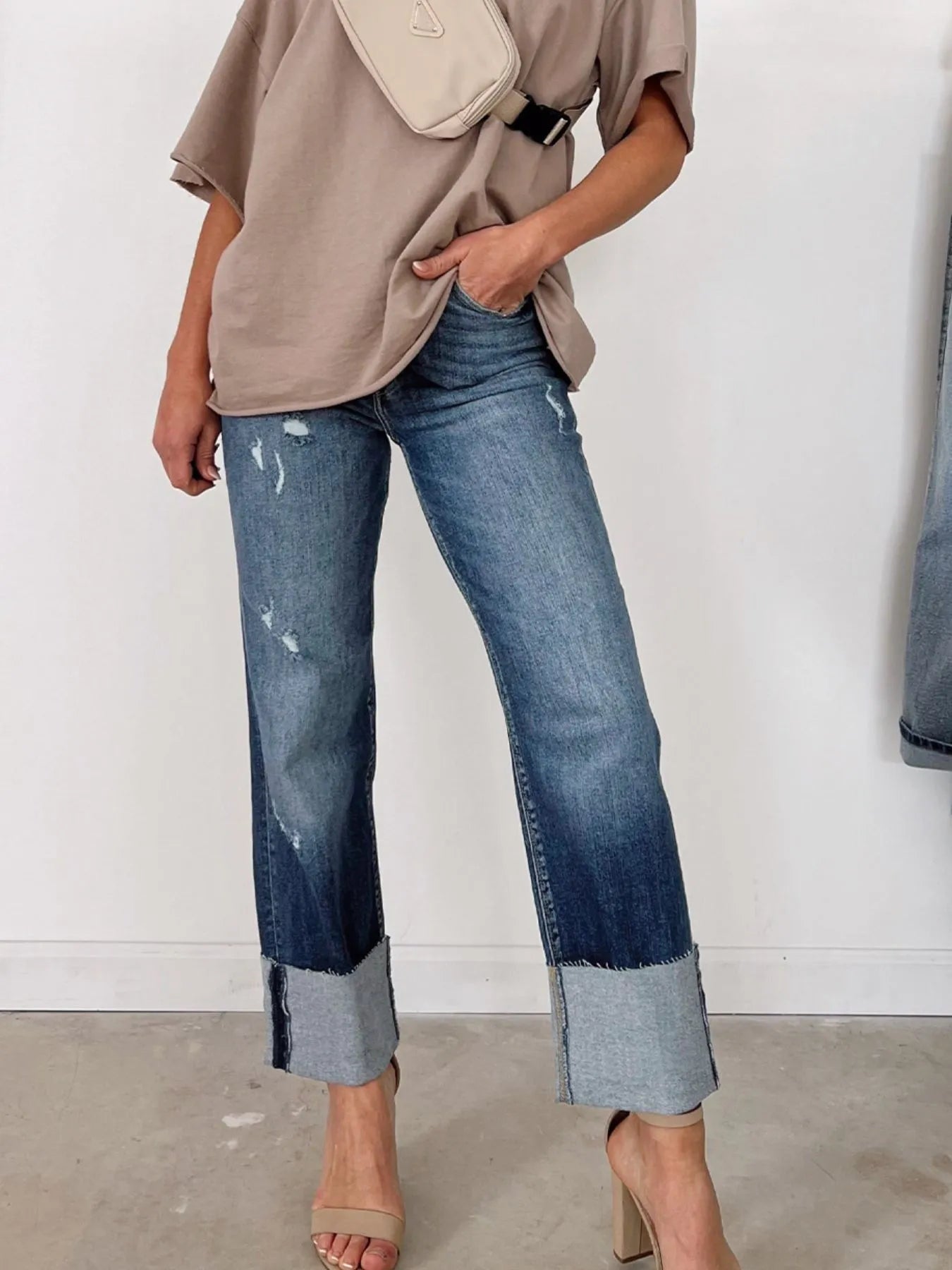 High Waist Distressed Straight Leg Jeans 