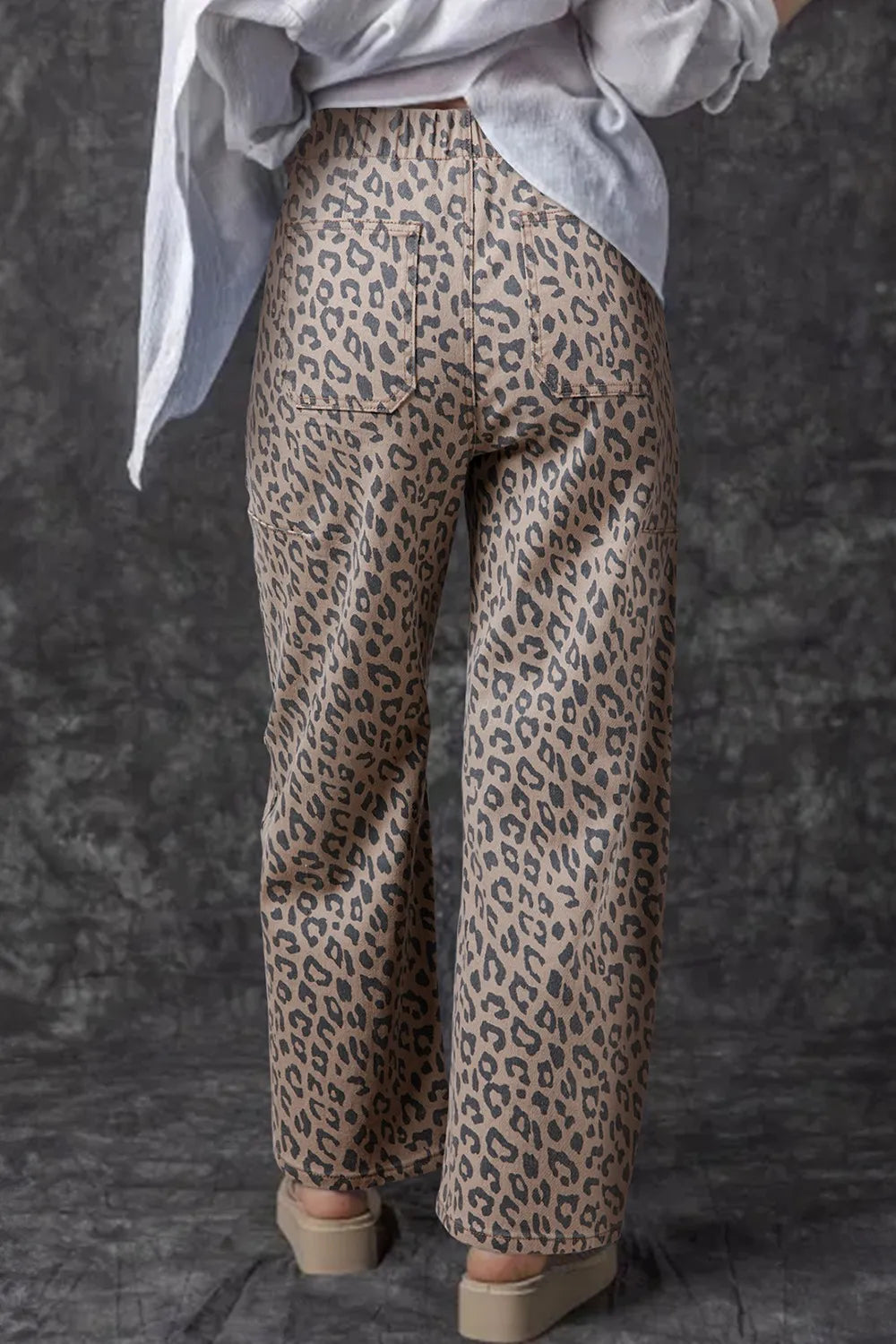 Leopard Printed Drawstring Waist Pocketed Wide Leg Jeans 