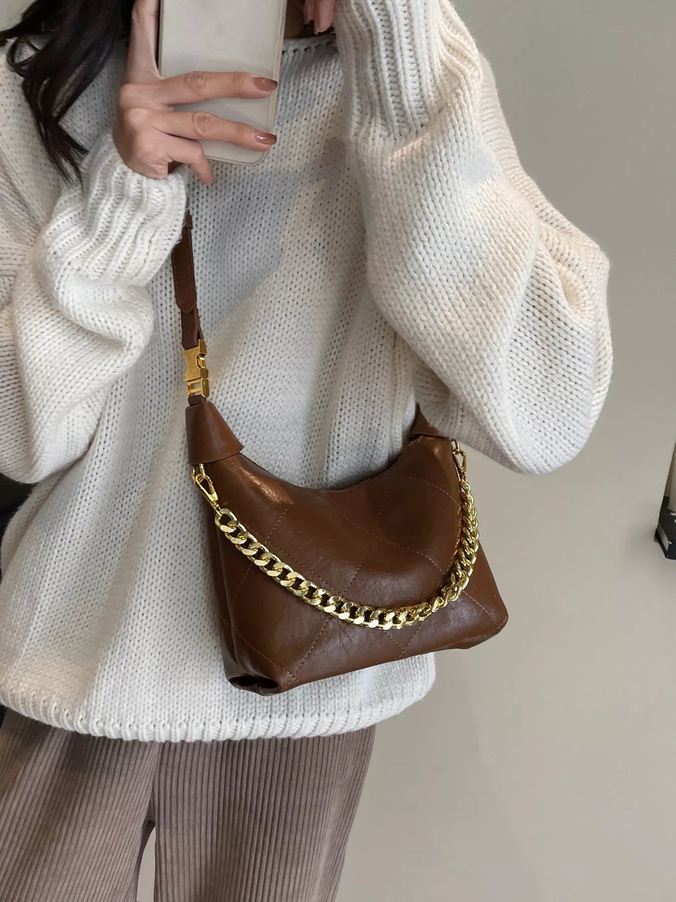 Chain Decor Leather Bag 