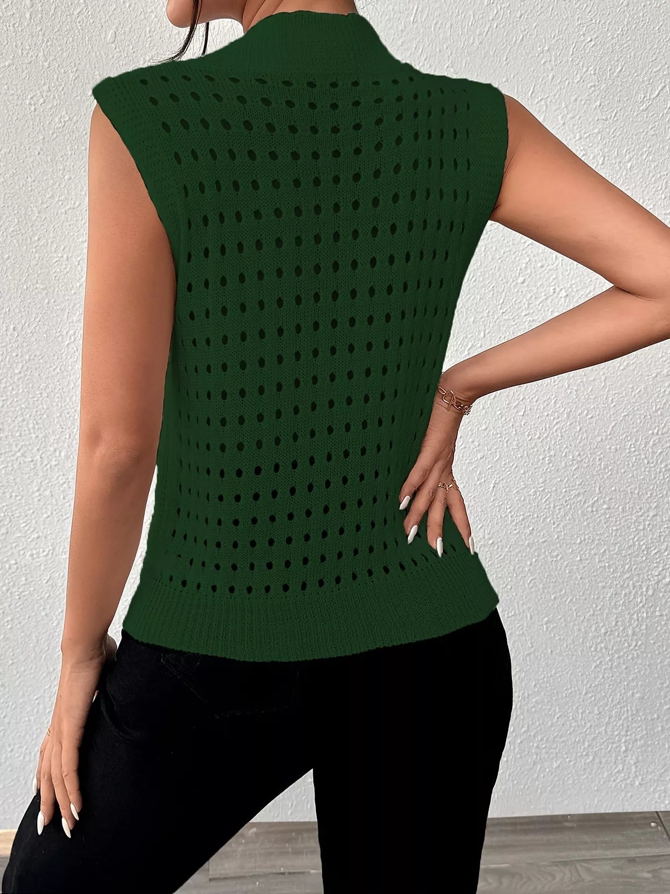 Hollow Out Round Neck Knit Tank 
