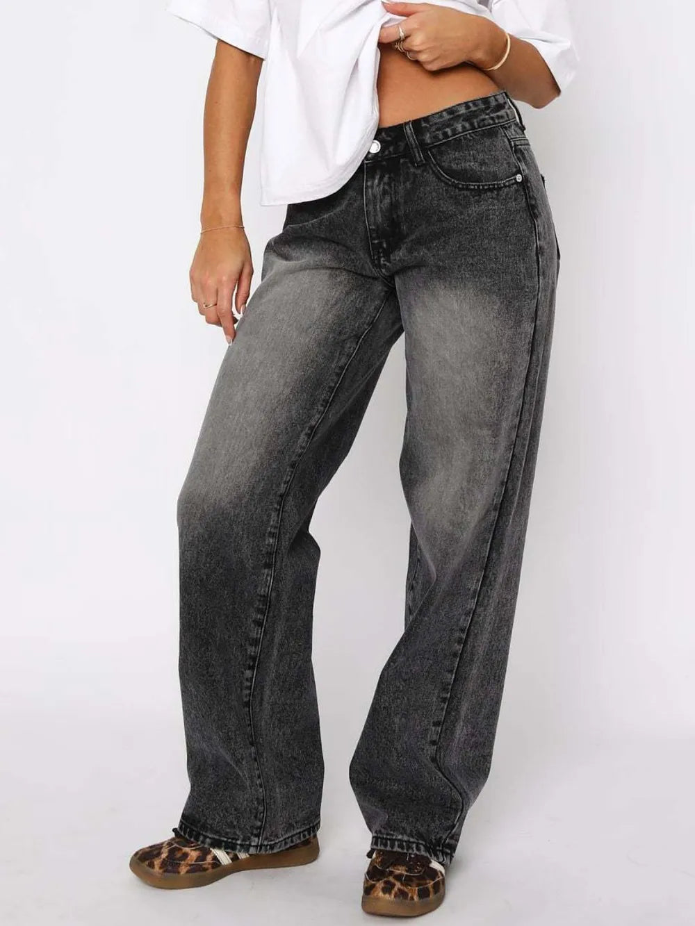 Wide Leg Jeans with Pockets 