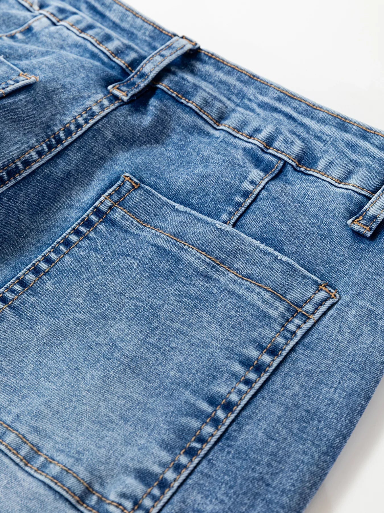 Seam Detail Loose Fit Cropped Jeans 
