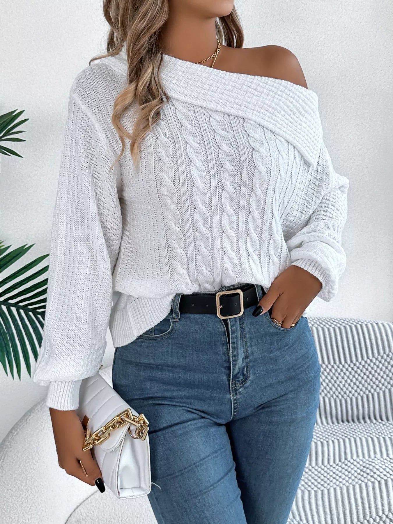 Off-Shoulder Cable Knit Sweater 