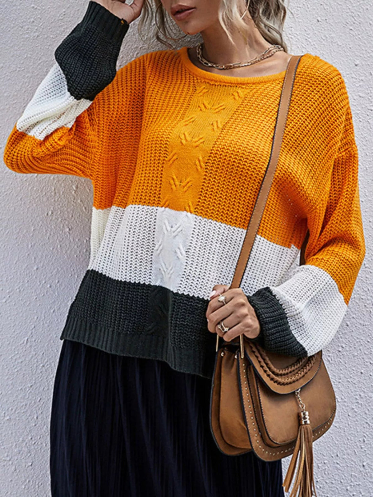 Color Block Round Neck Sweater 