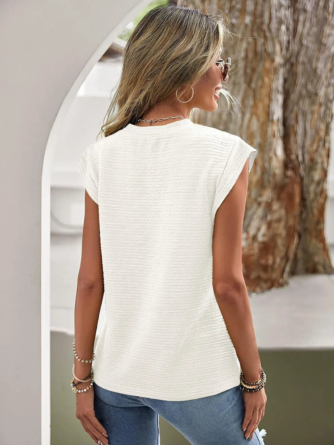 Textured Round Neck Cap Sleeve Top 