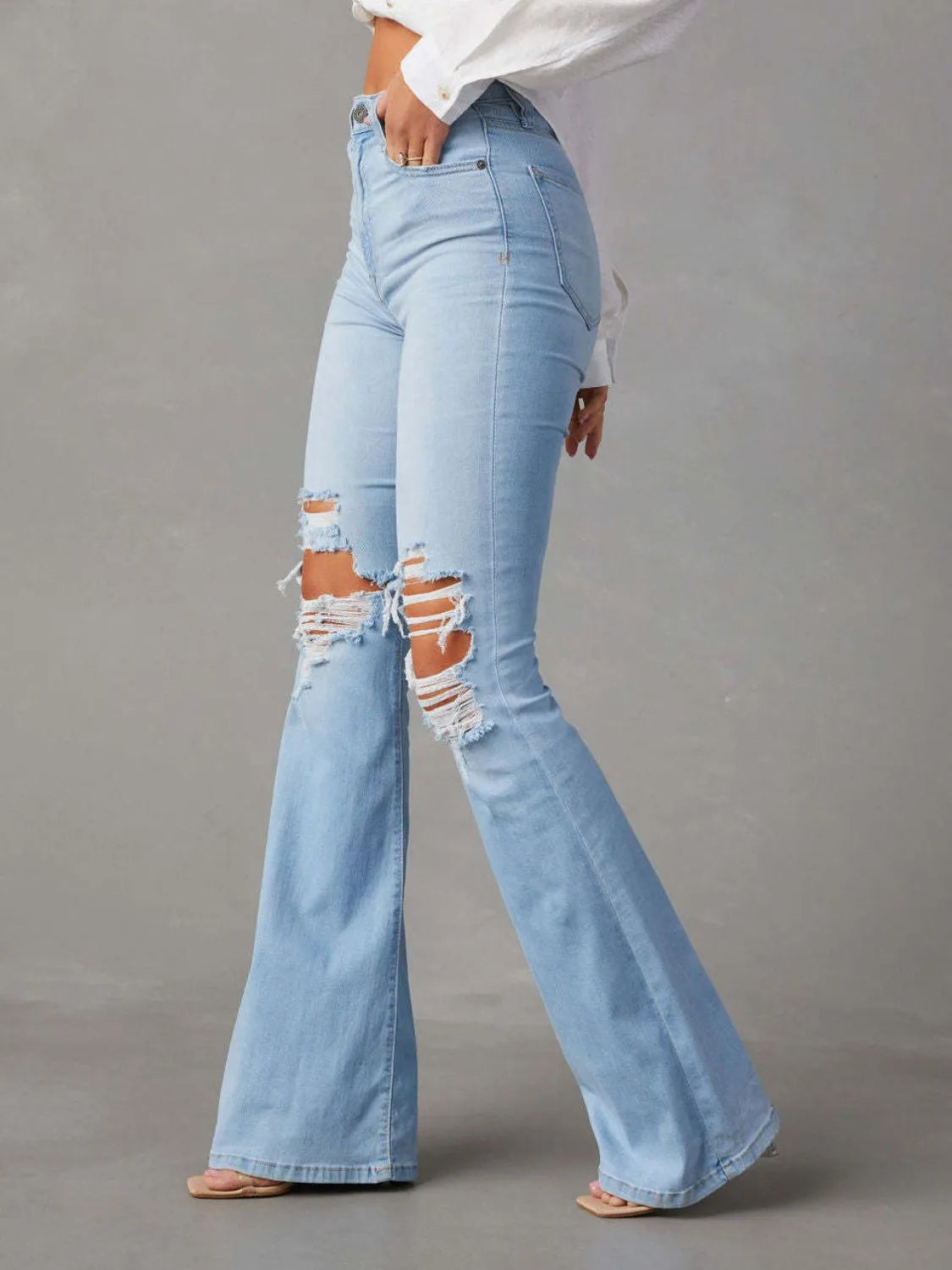 Distressed Jeans with Pockets 