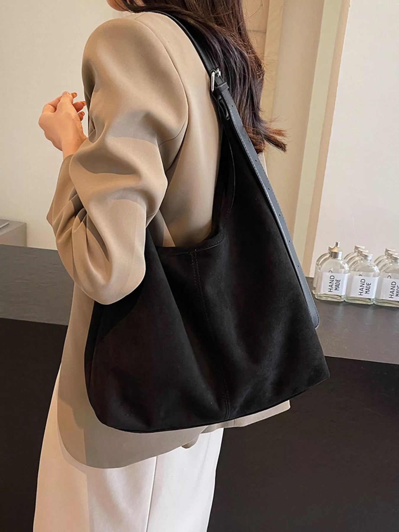 Lightweight Adjustable Strap Handbag 