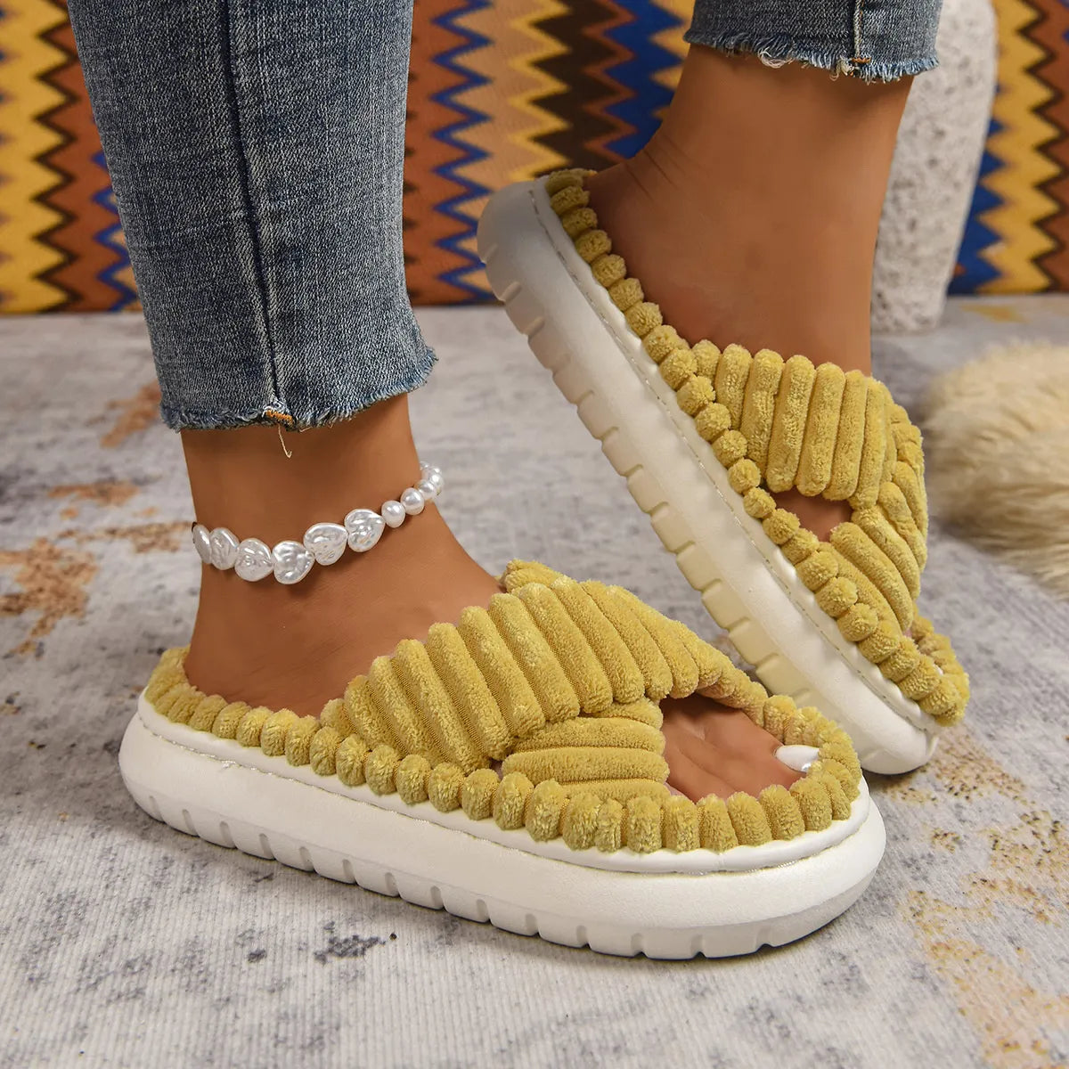 Crisscross Open Toe Platform Slippers 