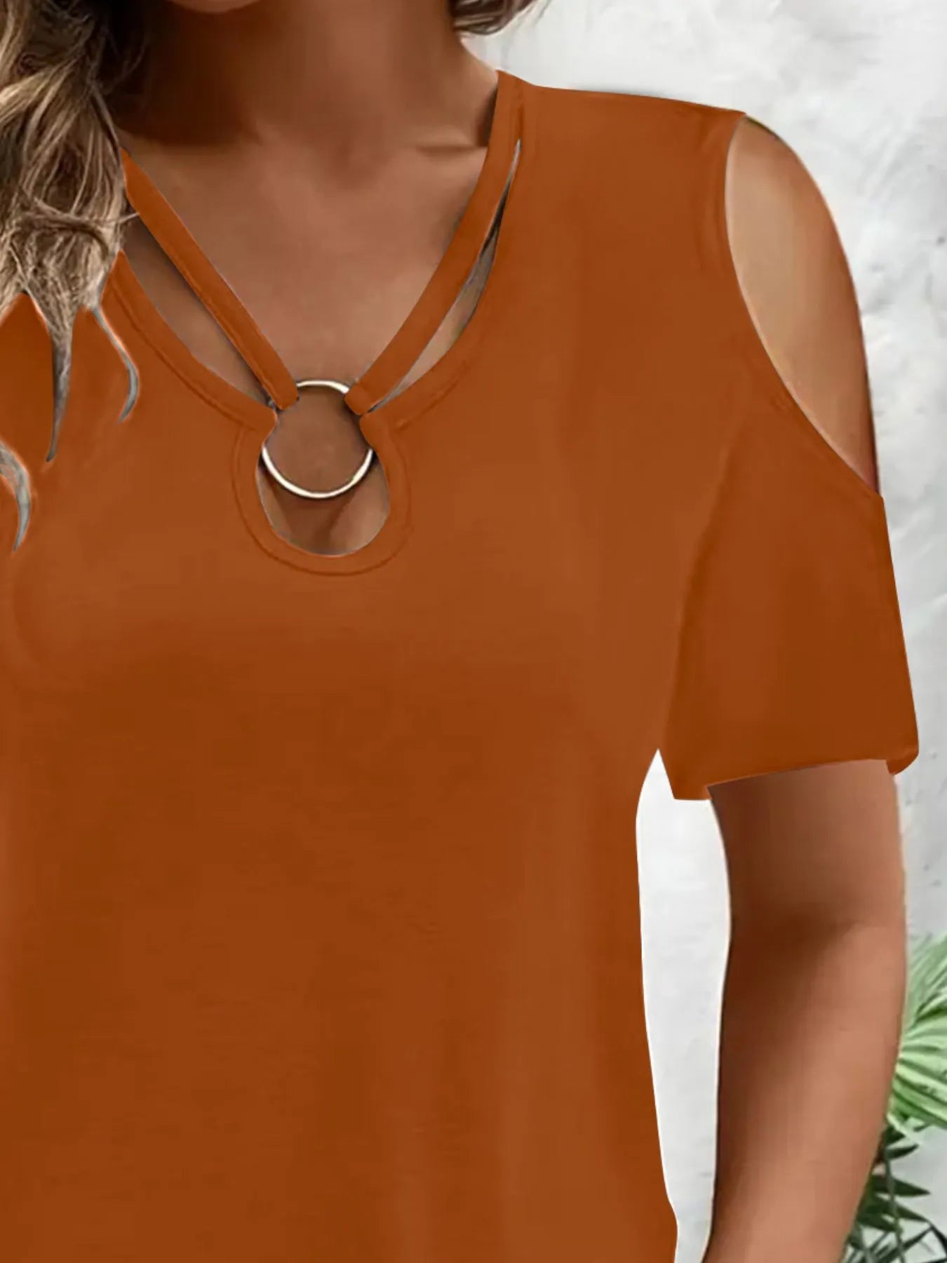 Cold Shoulder T-Shirt with Metal Ring Detail 
