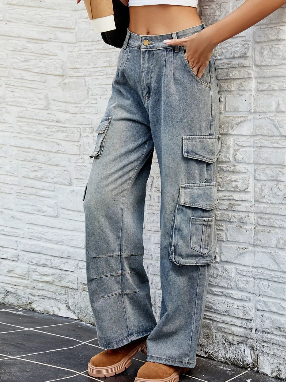 Washed Jeans with Pockets 